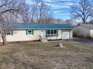 1201 E Lake St, Knox, IN 46534