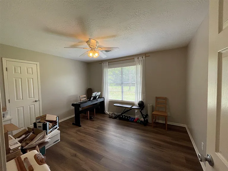 1150 N Berlin Rd — Photo 7
