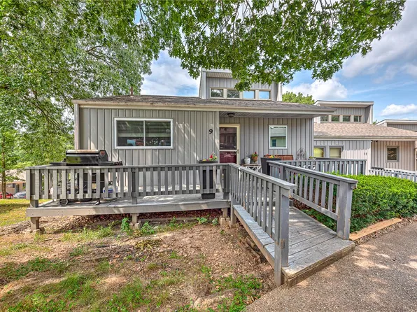 9 Connie Ln, Bella Vista, AR 72715