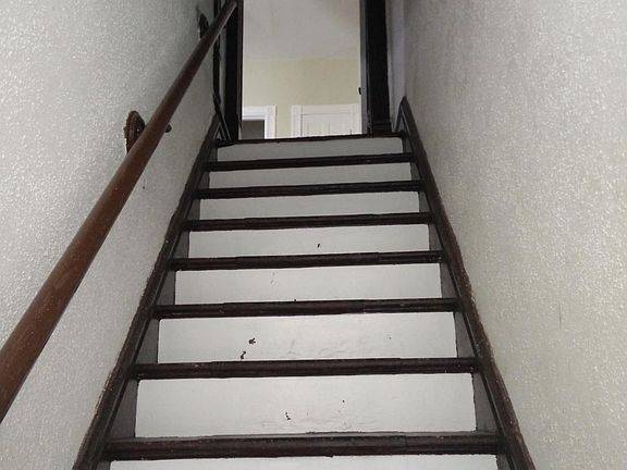 2nd image of 4161 Botanical Ave #A