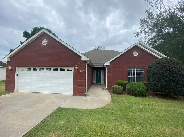 205 Drayton Ct, Warner Robins, GA 31088