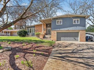 324 Progress Ave, Waterloo, IA 50701
