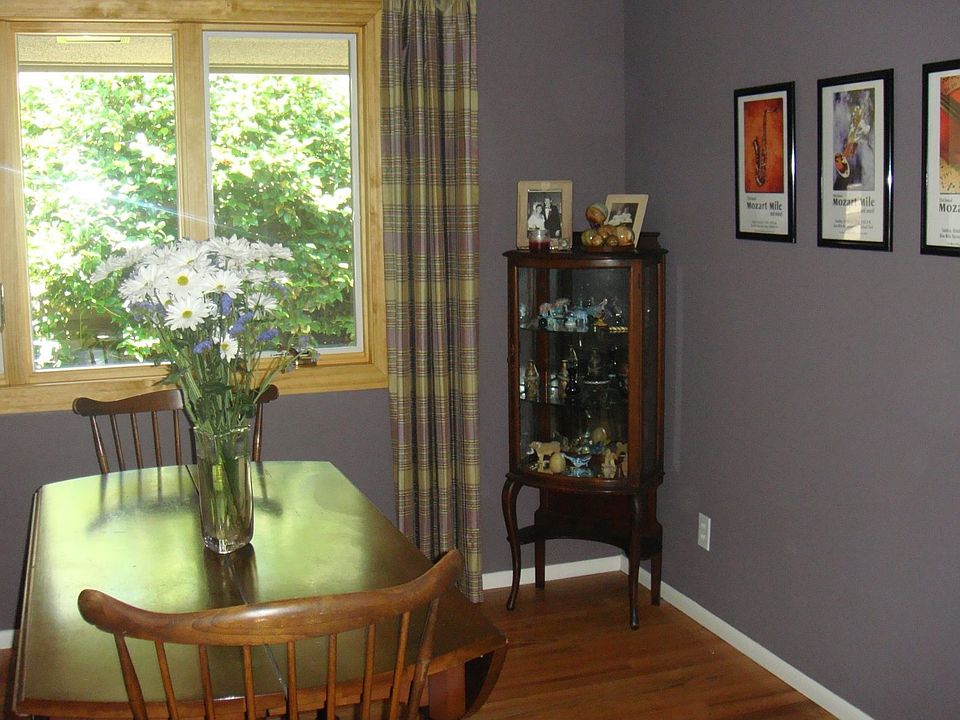 formal dining room