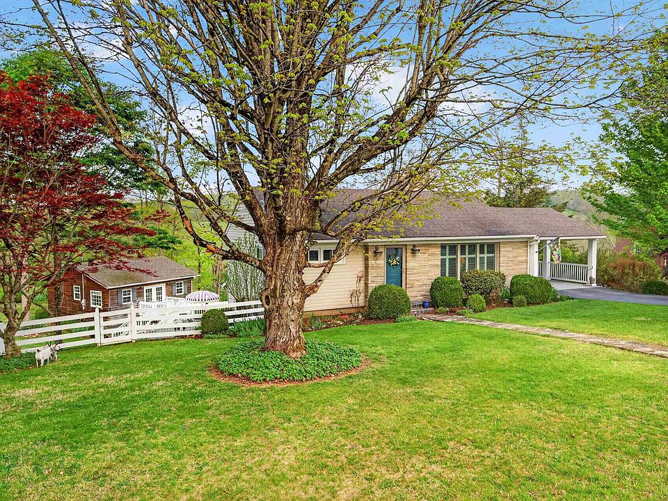 1st image of 859 Mountain View Dr