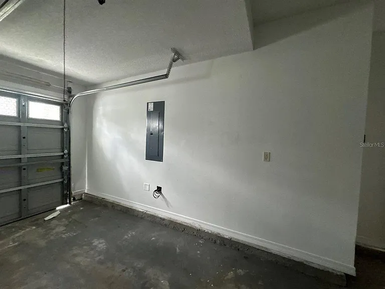 2127 Tom St #2127 — Photo 44