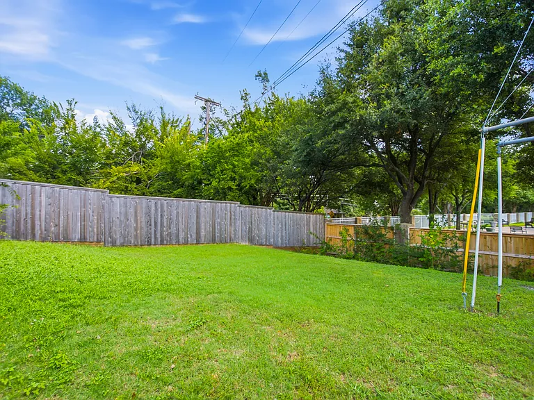 9351 Highedge Cir — Photo 30