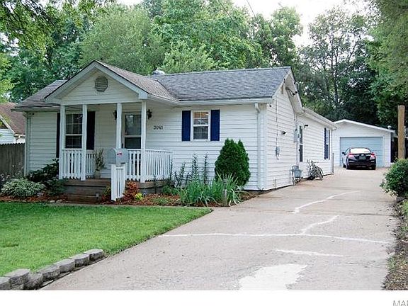 2nd image of 3041 W Milton Ave
