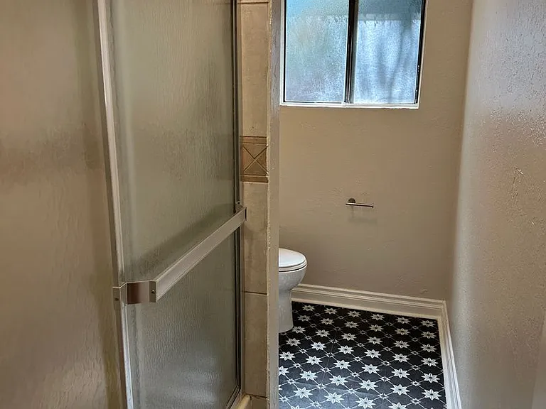 1603 W. Palmyra Avenue — Photo 4