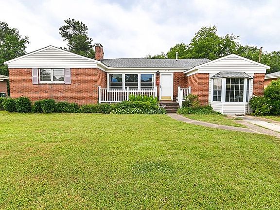 3rd image of 2145 Helsley Ave