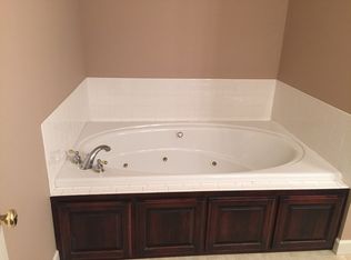 447 W Doak Rd, Manchester, TN 37355