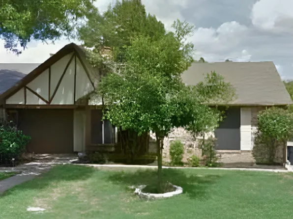 3012 Hilltop Dr, Euless, TX 76039