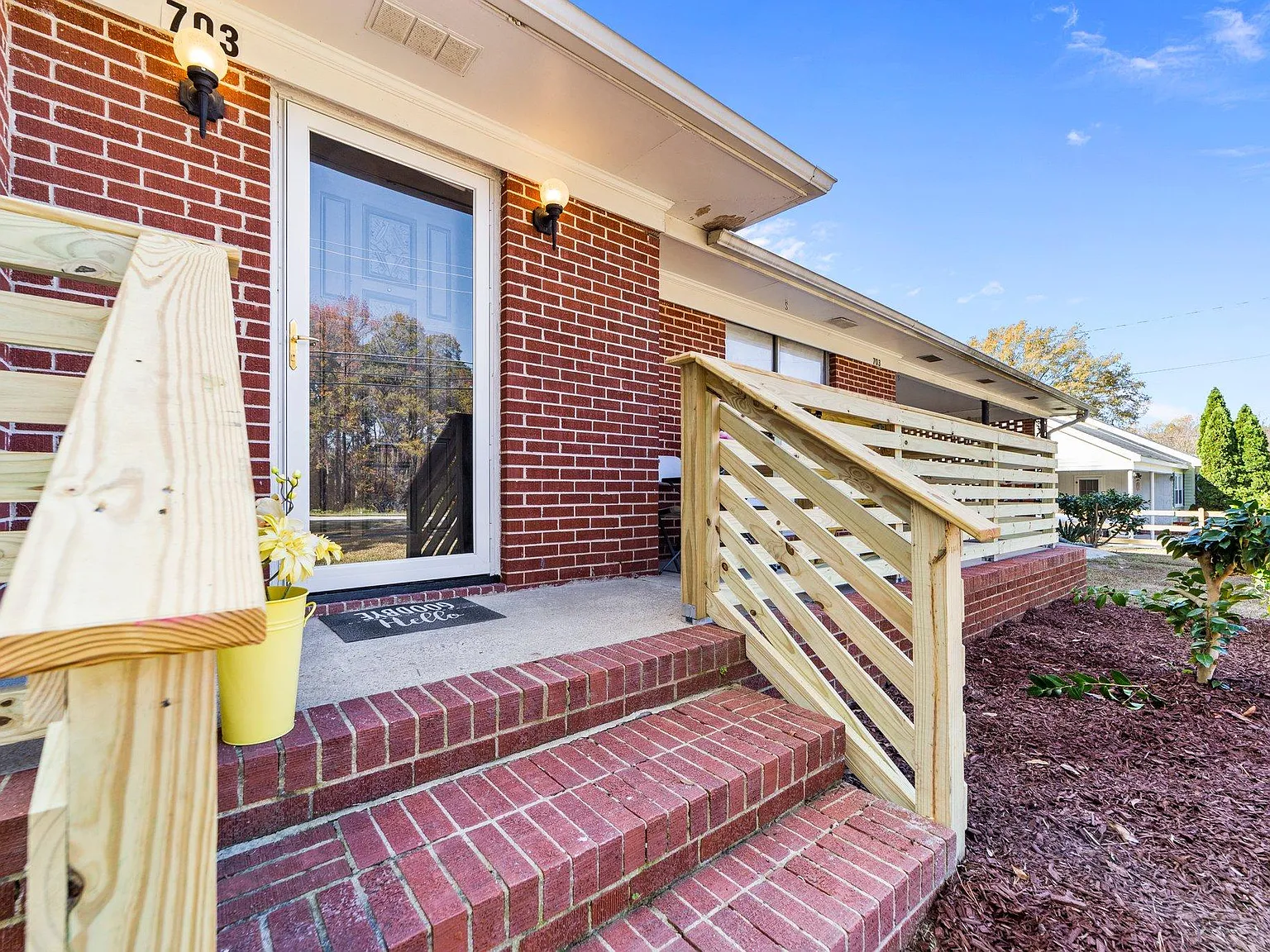 703 Lake Rd — Photo 3