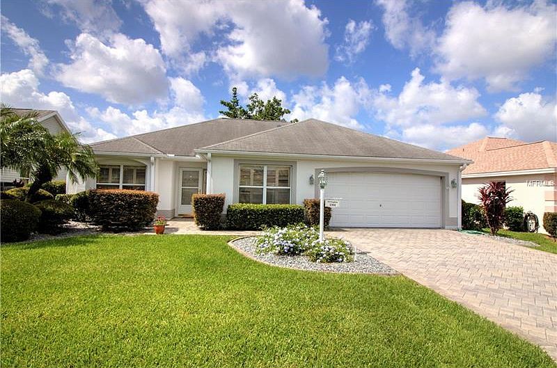 1st image of 1304 Fontana Ct