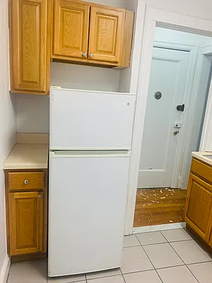 Rented by 18 REALTY | media 24