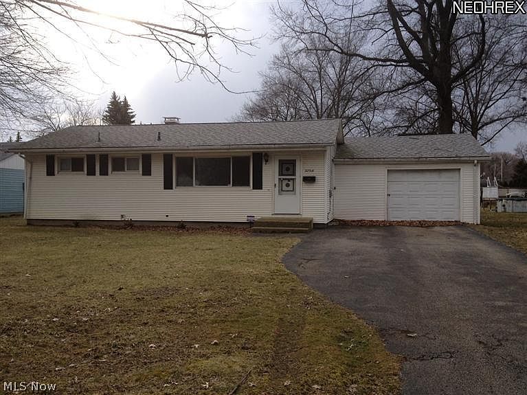 1st image of 3758 Cumberland Dr