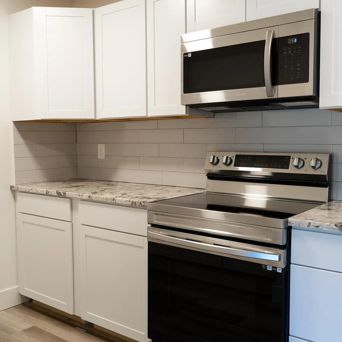 2 bed, 1008 sqft, $1,225 — Photo 1