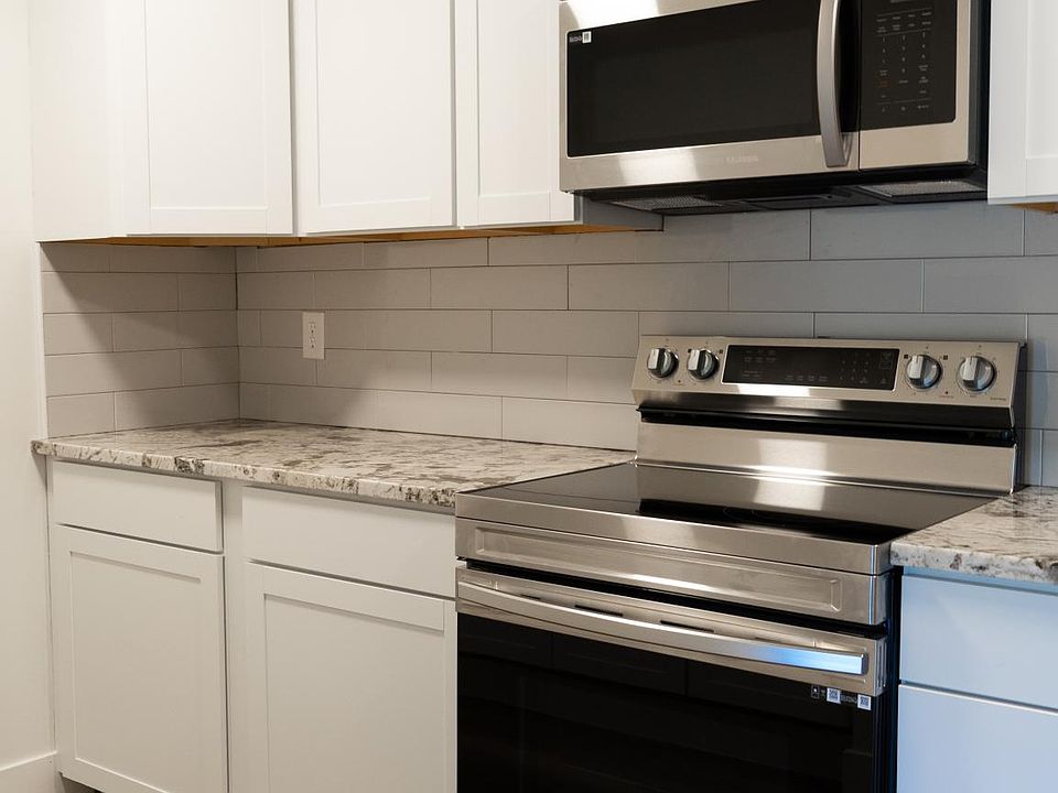 1st image of 726 Zorn Ave APT 17