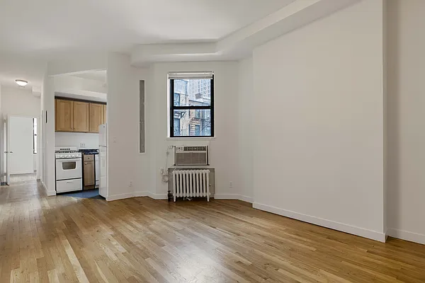 Rented by MNS | media 6