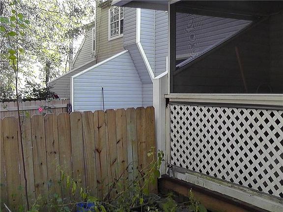 2nd image of 8525 Sturbridge Cir E