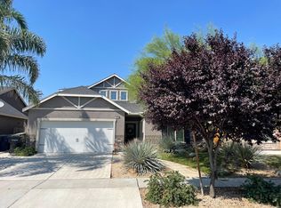 2086 W Hayward St, Hanford, CA 93230
