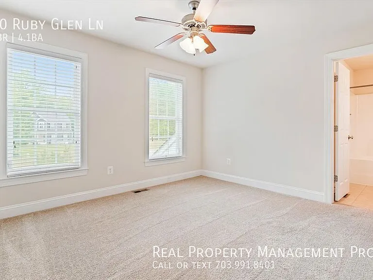 70 Ruby Glen Ln — Photo 41