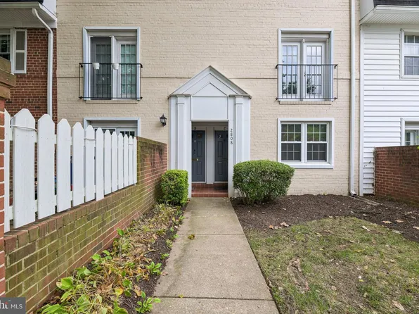 2808 S Wakefield St #C, Arlington, VA 22206