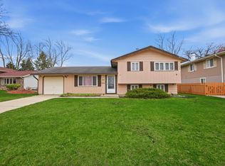 1133 Perth Dr, Schaumburg, IL 60194