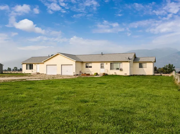 5651 & 5653 Riverview Dr N, Florence, MT 59833