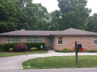 706 E Ridgecrest Dr, Kingston, TN 37763