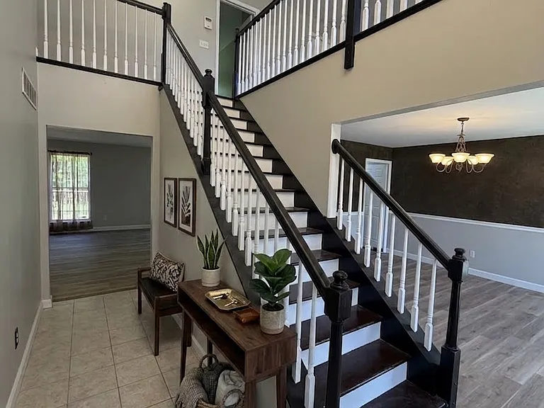 917 Emerald Oaks Ct — Photo 4