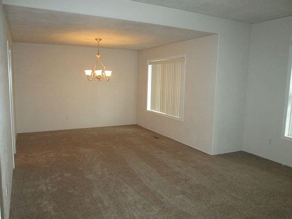 4th image of 2124 Springbrook Rd