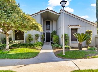 1878 Cougar Ln, Clovis, CA 93611