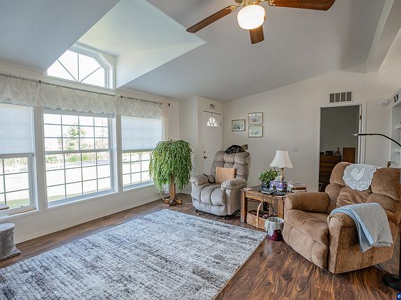 4th image of 34505 Riverside Dr SW Unit 44