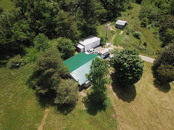 3rd image of 131 Bellomy Dr