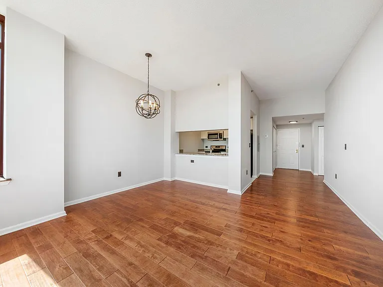 OPEN LAYOUT