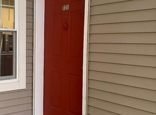 121 Driftwood Ct, Absecon, NJ 08205