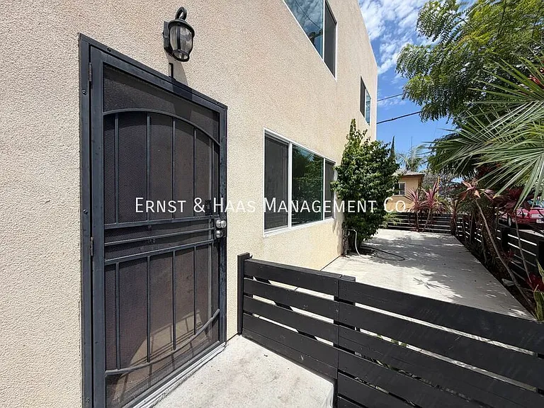 1545 Obispo Ave #1 — Photo 3