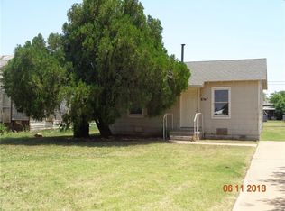 616 W Liveoak St, Altus, OK 73521