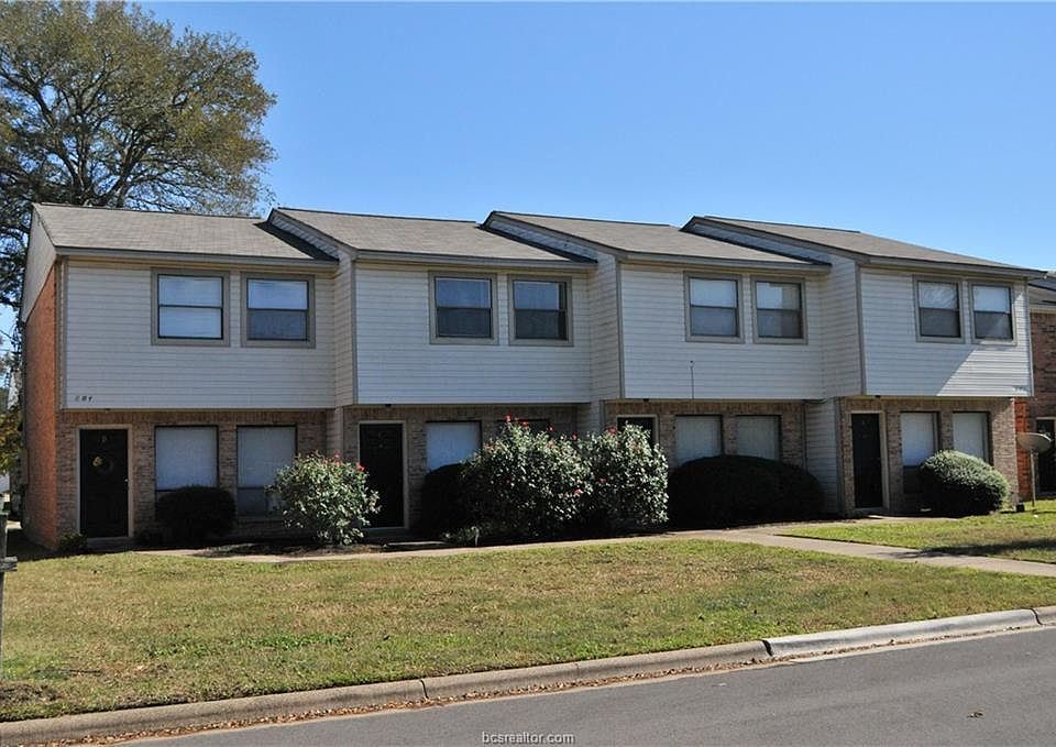 1st image of 804 San Pedro Dr APT D