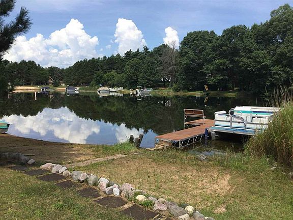 3rd image of W6450 Hidden Springs Dr