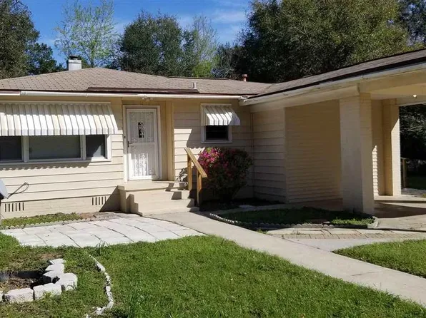 10 De Luna Dr, Pensacola, FL 32506