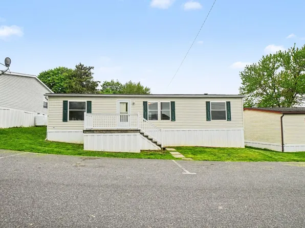 6801 Penn Ave Trailer 8, Wernersville, PA 19565