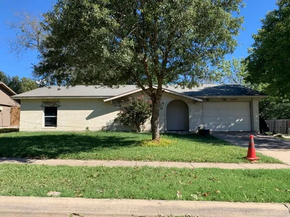 5222 Longhorn Trl, Garland, TX 75043