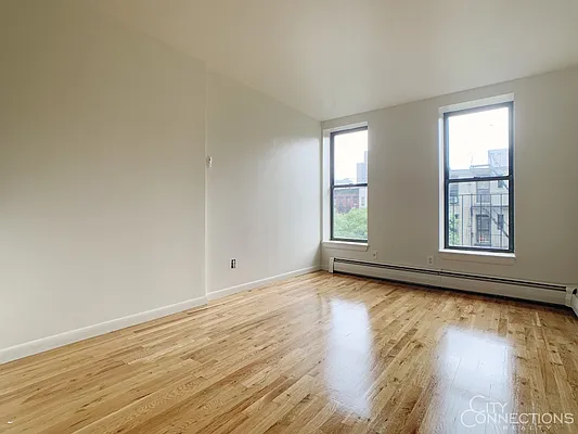 Rented by City Connections Realty | media 11