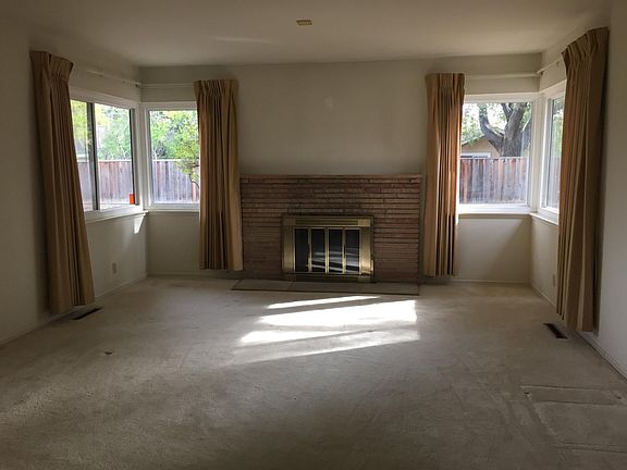 4th image of 12226 Titus Ave