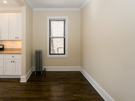 4th image of 1360 E 52nd St #S3