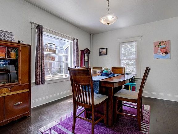 5th image of 1717 Ross Ave