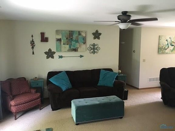 3rd image of 310 Arthur Dr