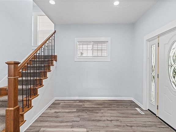 4th image of 330 Jackson Ave