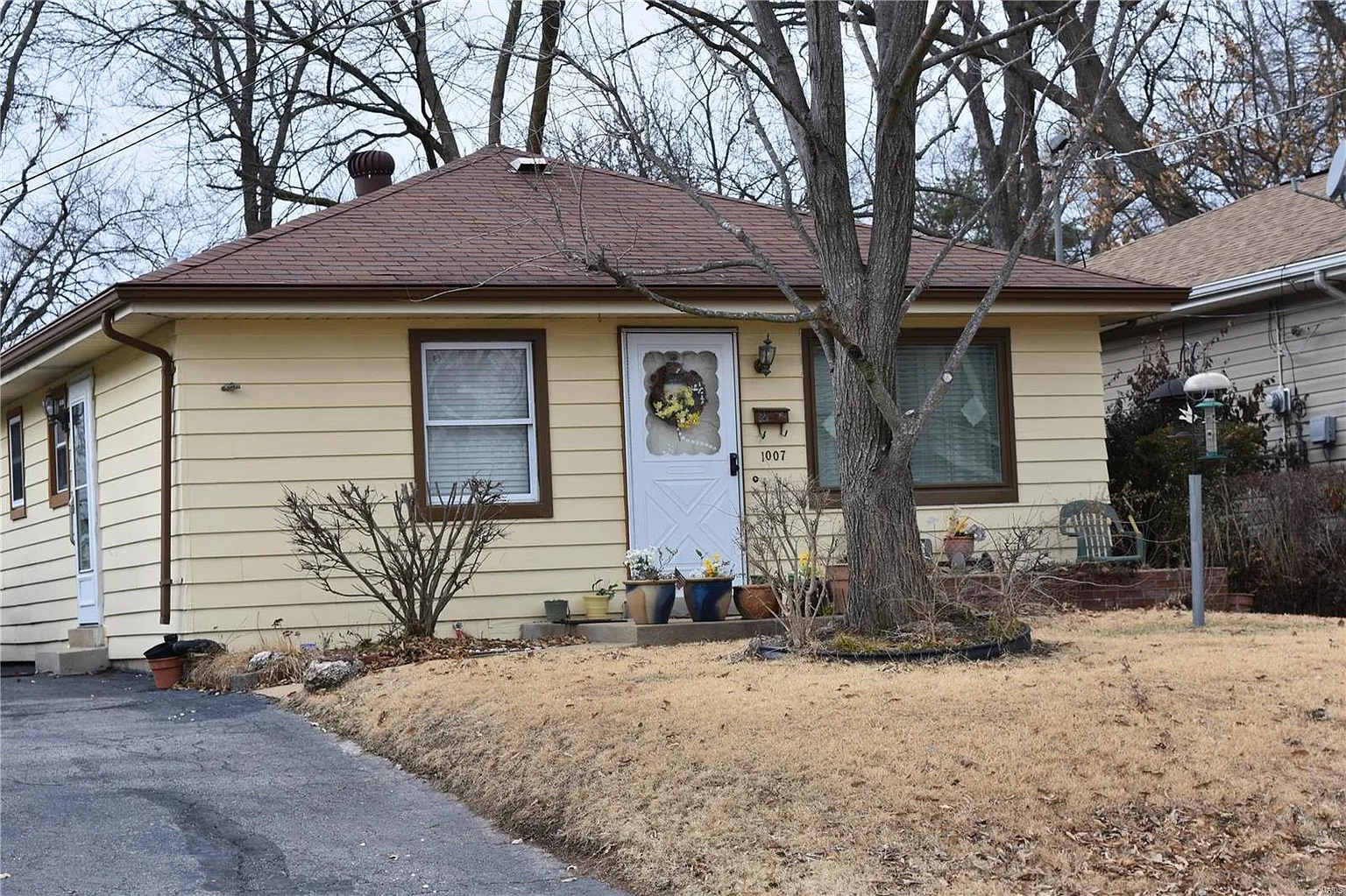 1007 Lindemann Rd photo 1